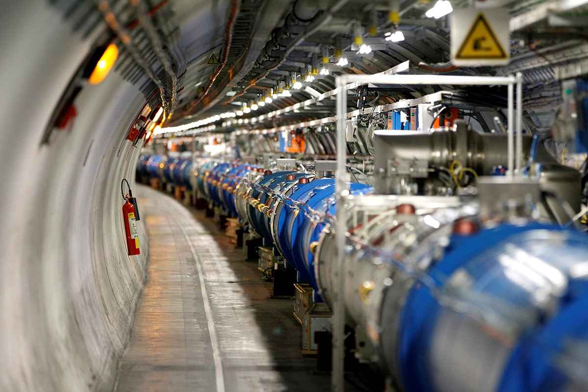I miliardari della tecnologia offrono 1 miliardo di dollari al CERN per il Future Circular Collider