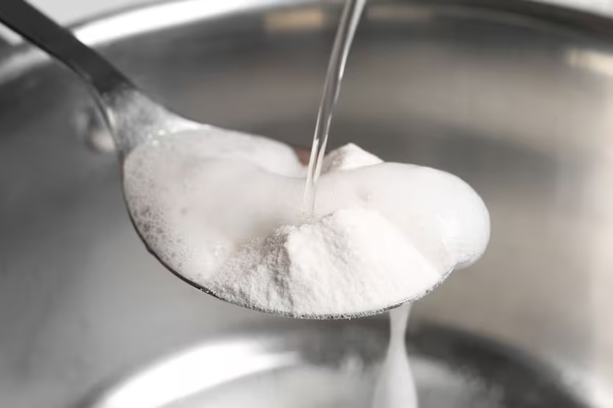 Prskanje octa i sode bikarbone po madracima: čemu služi ovaj moćni trik detail 1