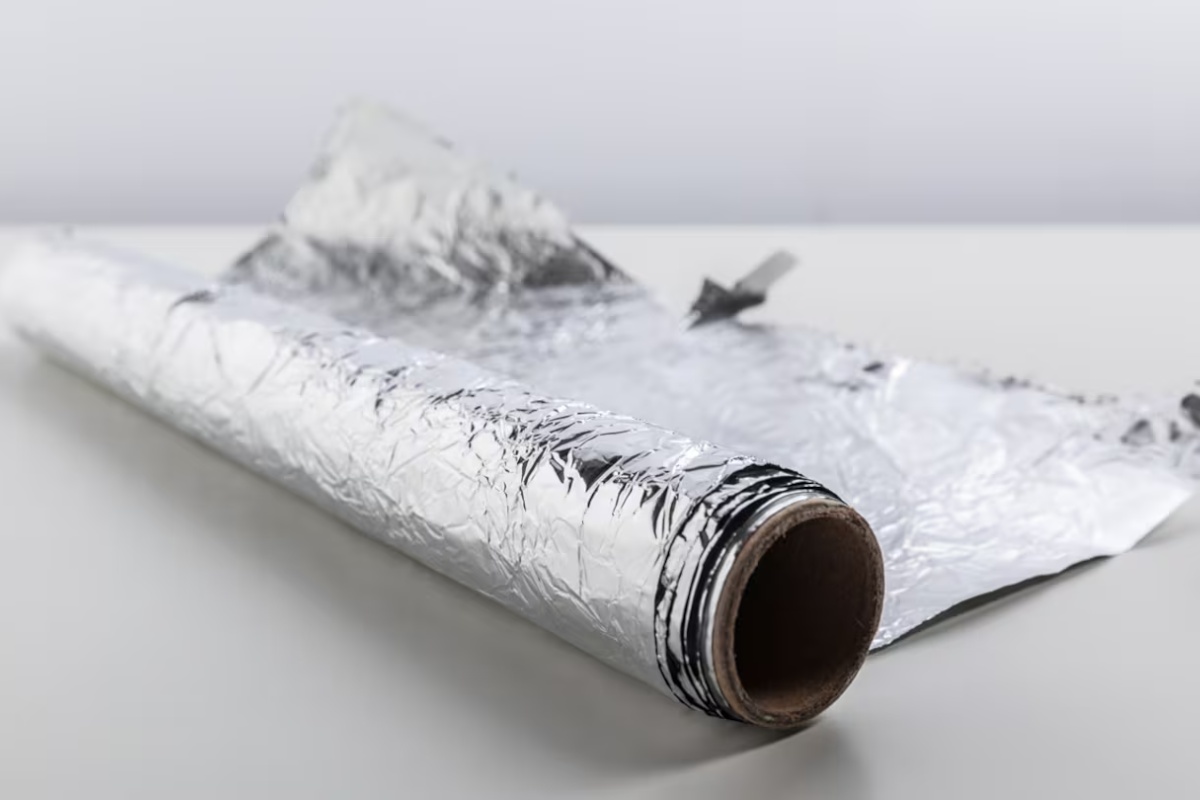 Stavljanje aluminijske folije na balkon: čemu služi i zašto se preporučuje detail 1