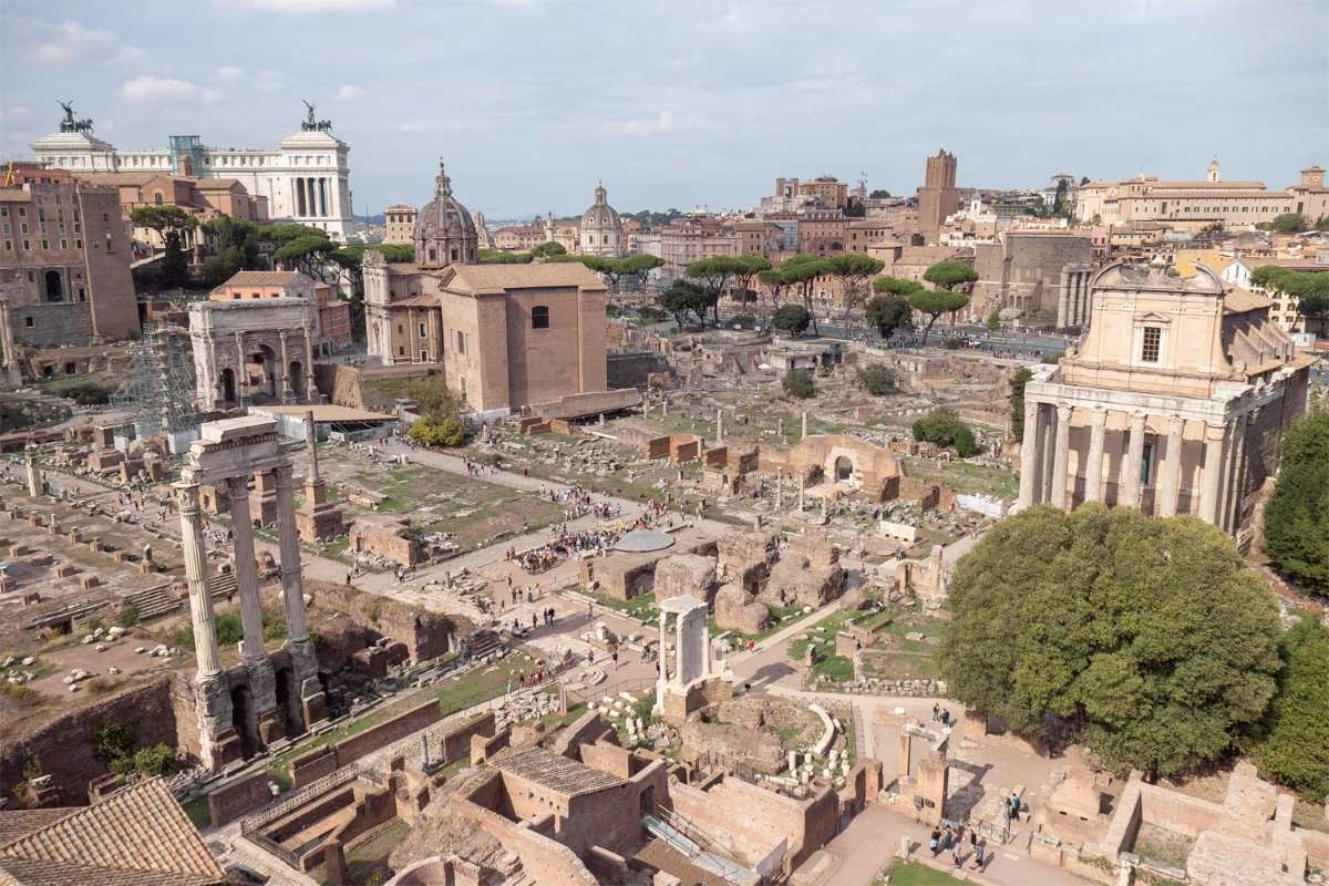 Otkriće stoljeća – Otkriveno 40.000 zlatnih kovanica skrivenih u posudama, podrijetlom iz jedne zemlje detail 1