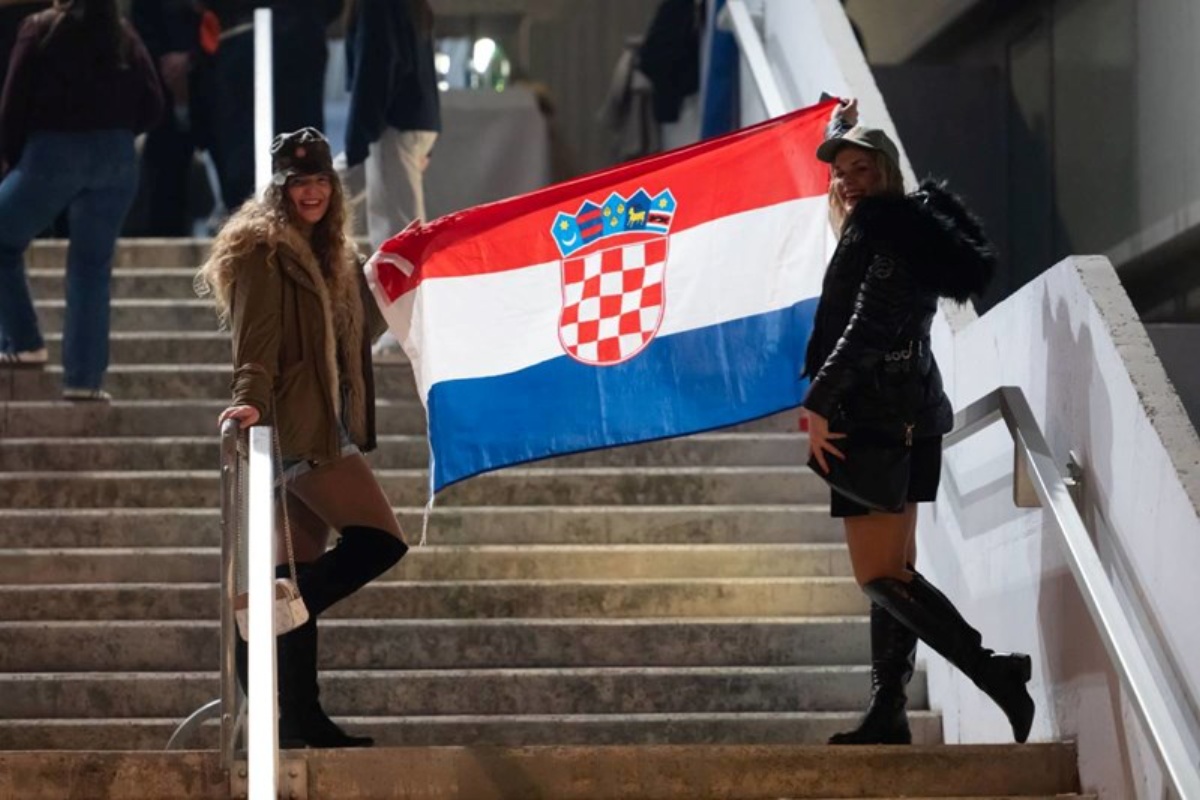 Thompson otvara seriju koncerata u Zadru: Višnjik prepun dok zelene beretke dominiraju publikom detail 1