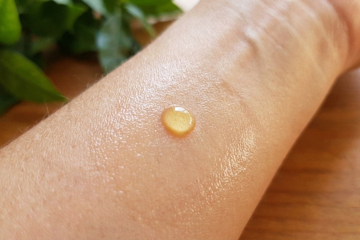 Koža glađa i svjetlija nakon nekoliko korištenja. Tajna leži u ovom ulju detail 1