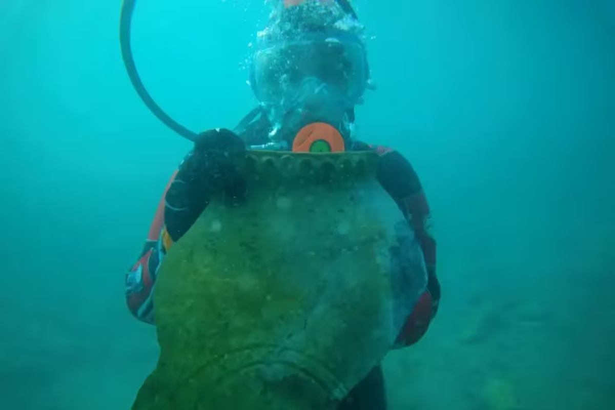 Otkriće stoljeća: pronađena metropola poput Atlantide duboko u jezeru detail 1