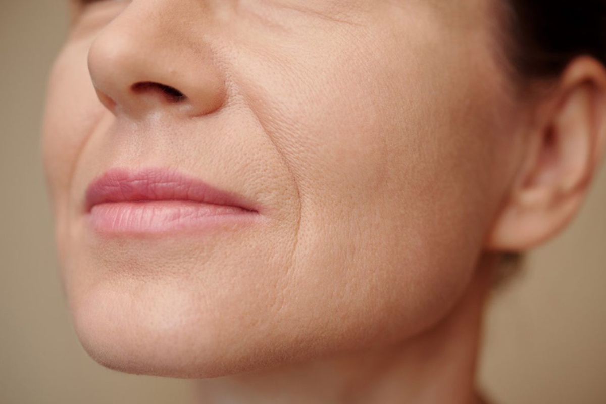 Ni kreme ni kućni pripravci: tajna za zaglađivanje kože i smanjenje bora na licu nakon 40-te detail 1