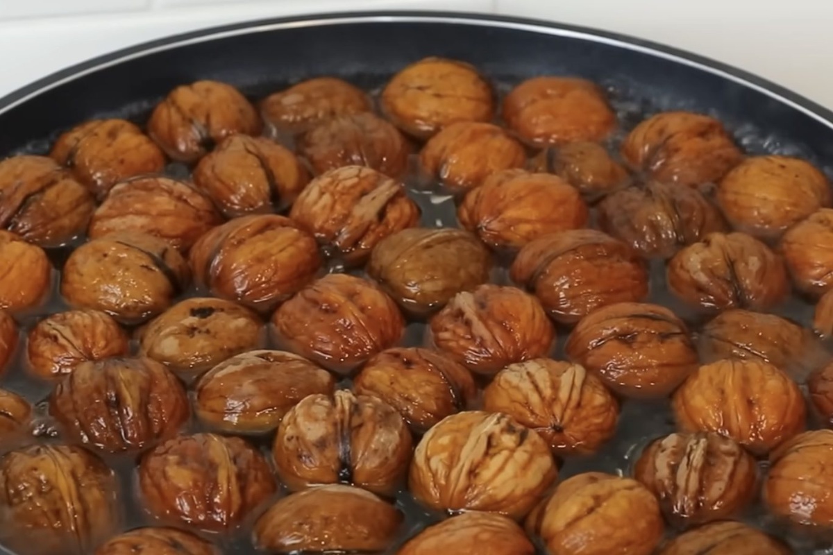 Orah čistim cijelim “leptirima” bez čekića: namačem ih 20 minuta, ljuska se sama otvara detail 1