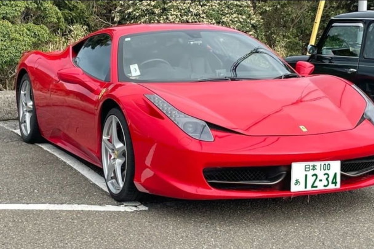 Netko je imao hrabrosti i novca da napravi gotovo 400.000 km s posljednjim Ferrarijevim atmosferskim V8 motorom, ali potrošivši 86.000 € na benzin putem detail 1