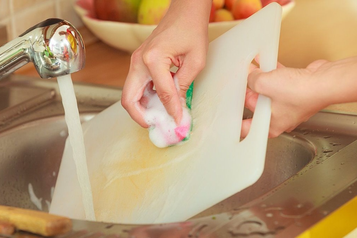 Besprijekorno čiste plastične daske: jednostavne metode za uklanjanje tvrdokornih mrlja detail 1