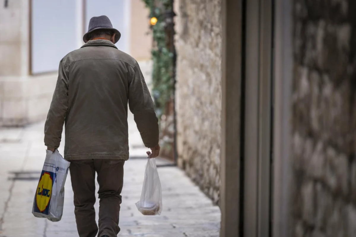 Stiže val mirovinskih promjena: Evo što se sve mijenja za umirovljenike od 1. siječnja 2026. detail 1