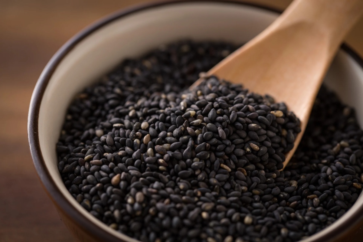 Tajna guste i tamne kose izravno iz Japana: Prirodan način za borbu protiv sijedih detail 1