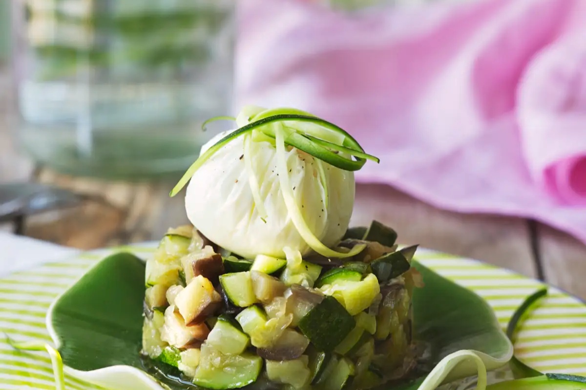 Zašto je ključno dodati ocat u tavu kod prženja jaja? Isprobajte ovaj trik, par kapi je dovoljno detail 2