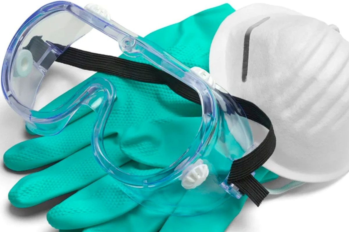 Kako objesiti zavjesu za tuširanje kako bi se smanjio rizik od pojave plijesni detail 2