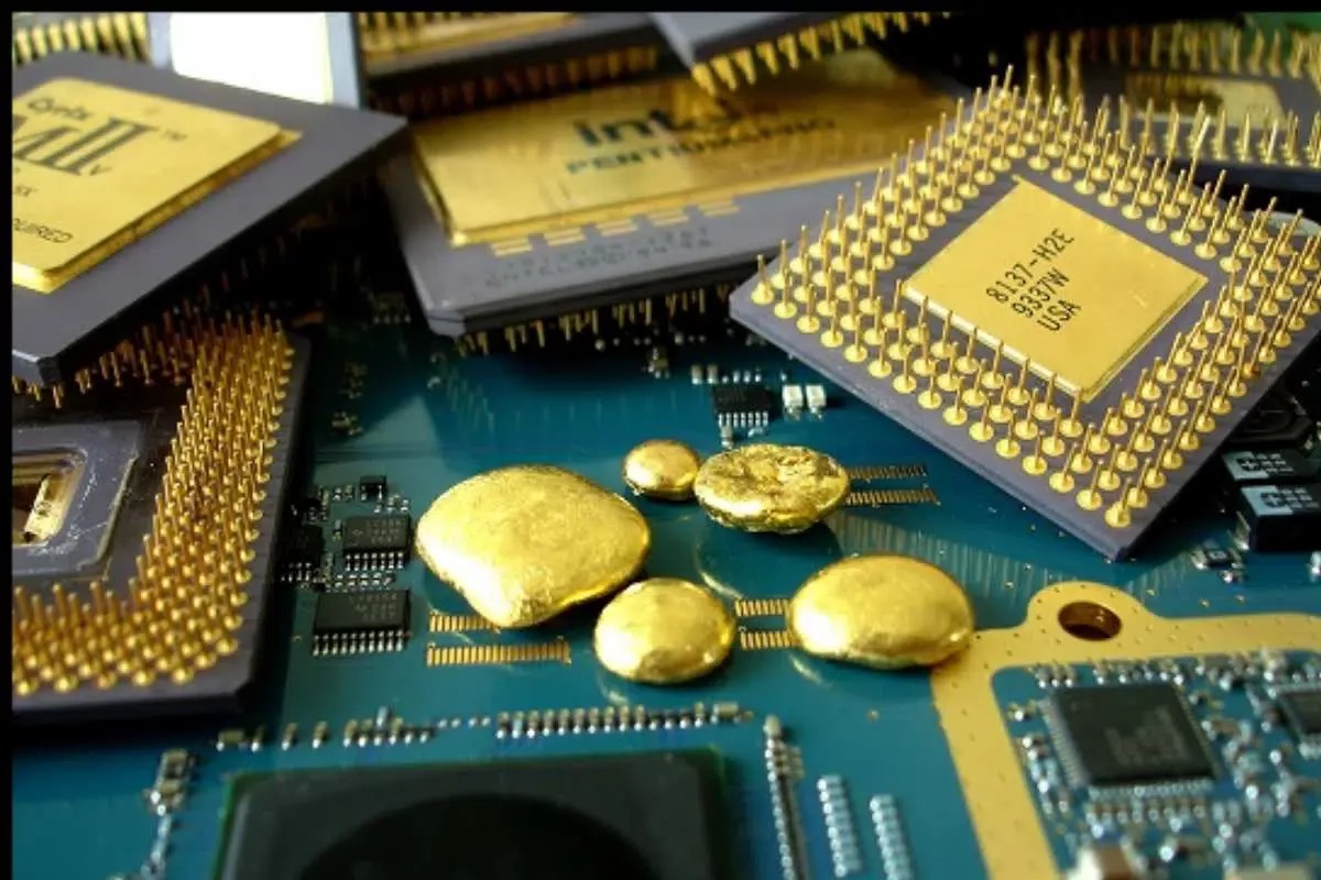 Elektronički uređaj koji svi bacamo i koji sadrži 450 miligrama 22-karatnog zlata detail 2