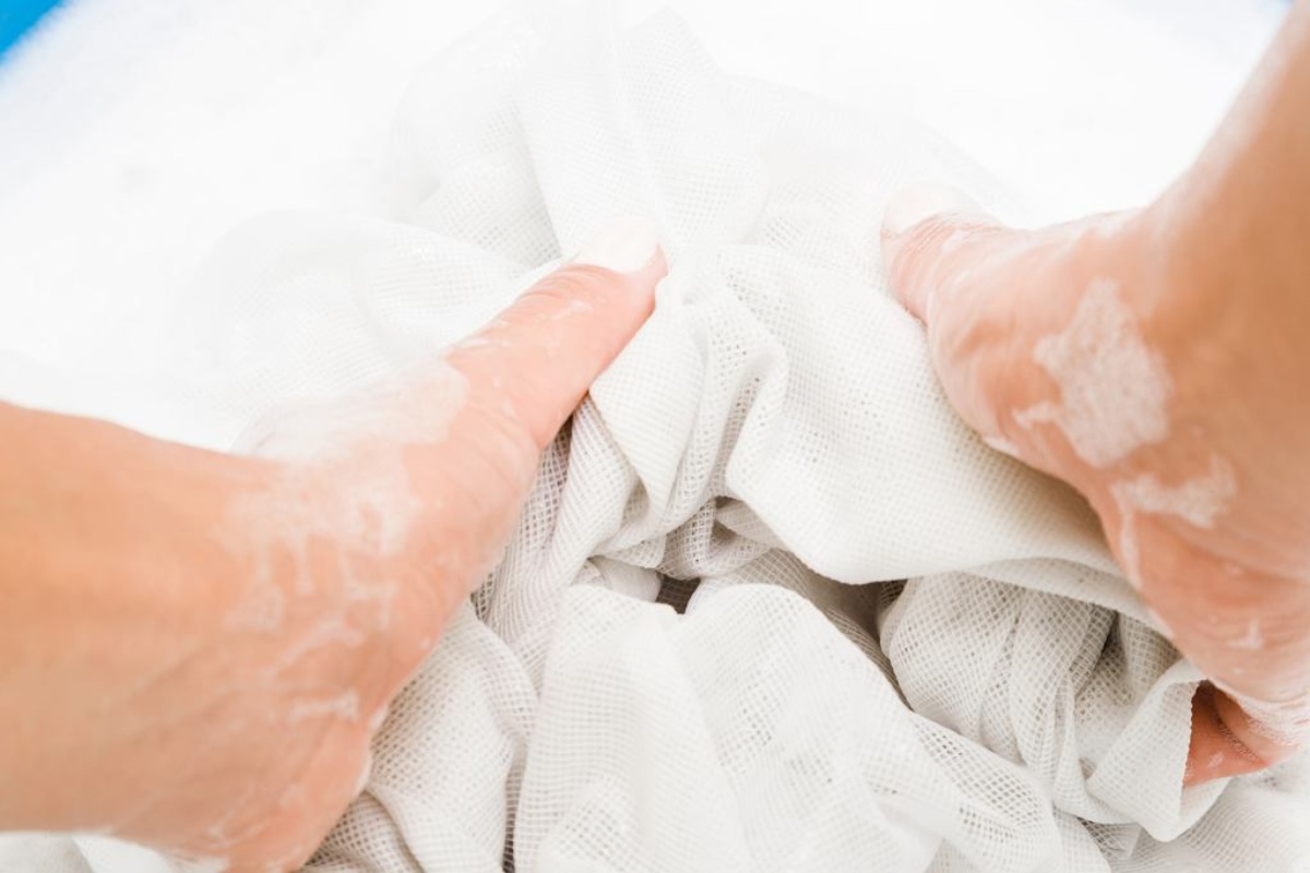 Umjesto u čašu, ulijte u perilicu rublja. Posivjele zavjese opet će izgledati kao nove detail 2