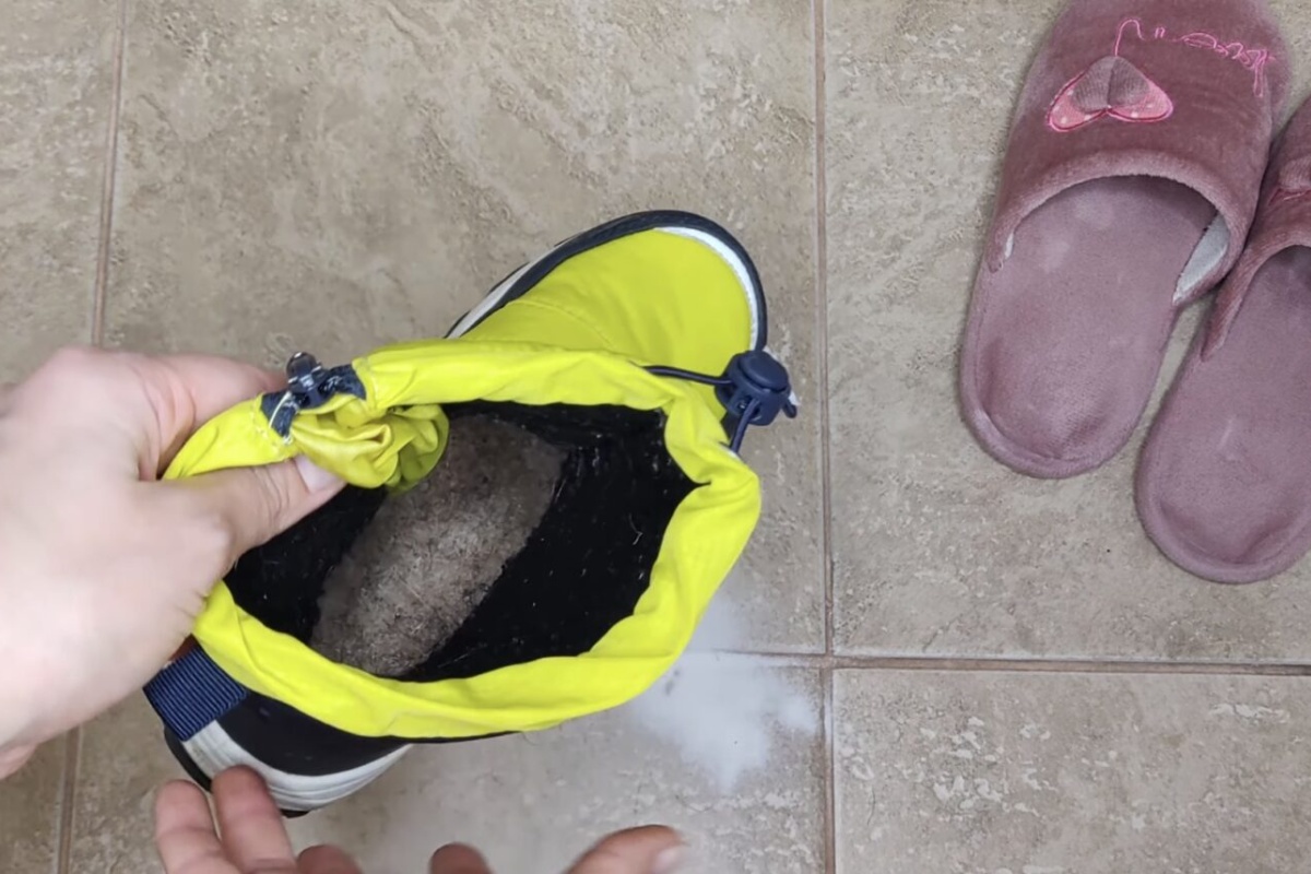 2 lovorova lista pod uloške navečer – i spavati. Ujutro cipele ne smrde, već mirišu kao u botaničkom vrtu detail 2