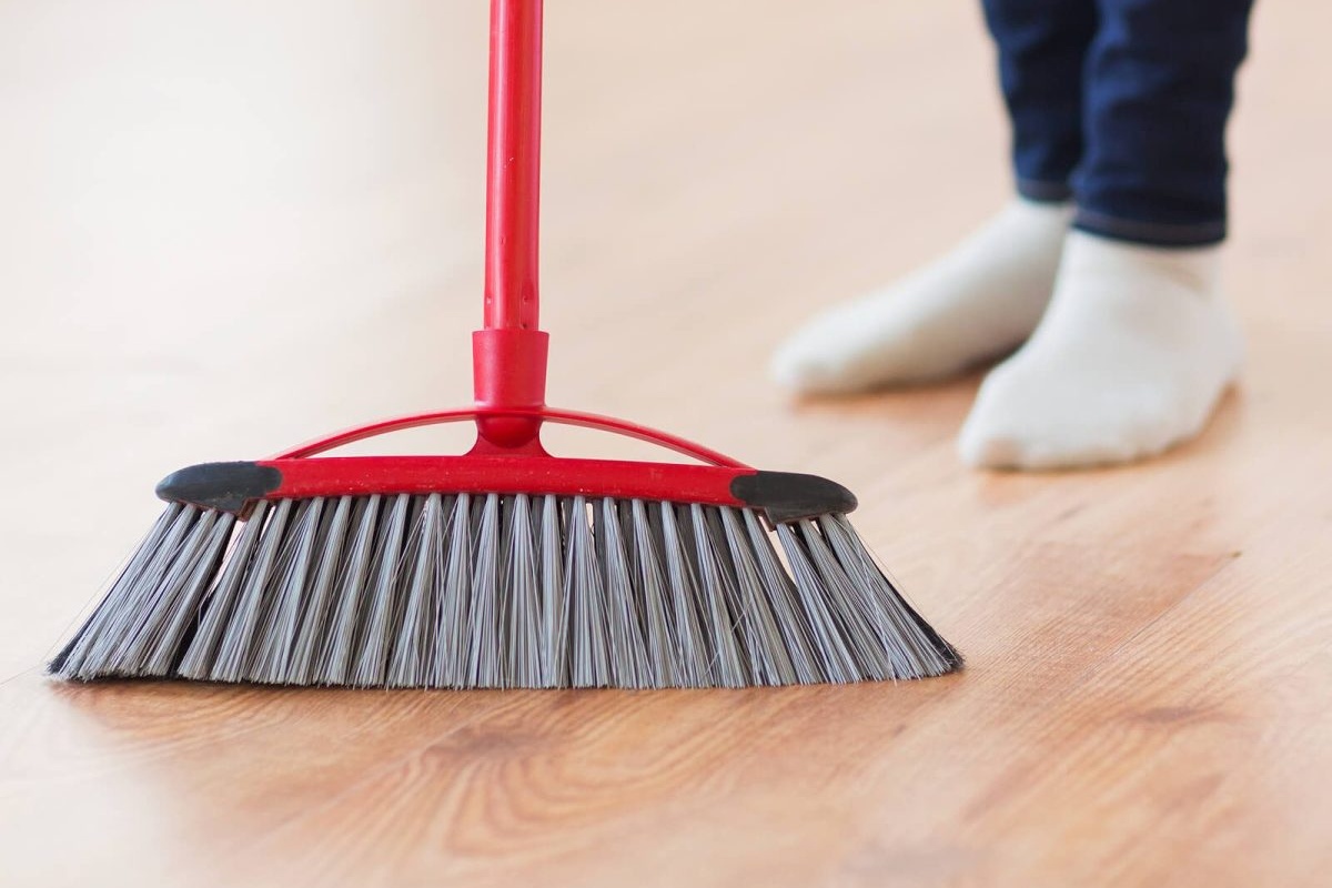 Stavljanje aluminijske folije na metlu: zašto se to preporučuje i čemu služi detail 2