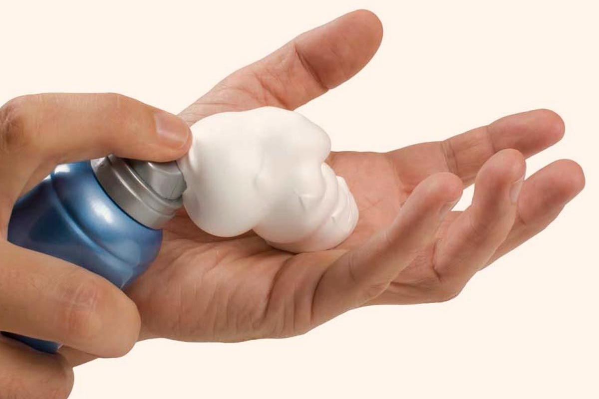 Nanesite malu količinu i obrišite: Vaš hladnjak od nehrđajućeg čelika sjajit će kao ogledalo detail 2