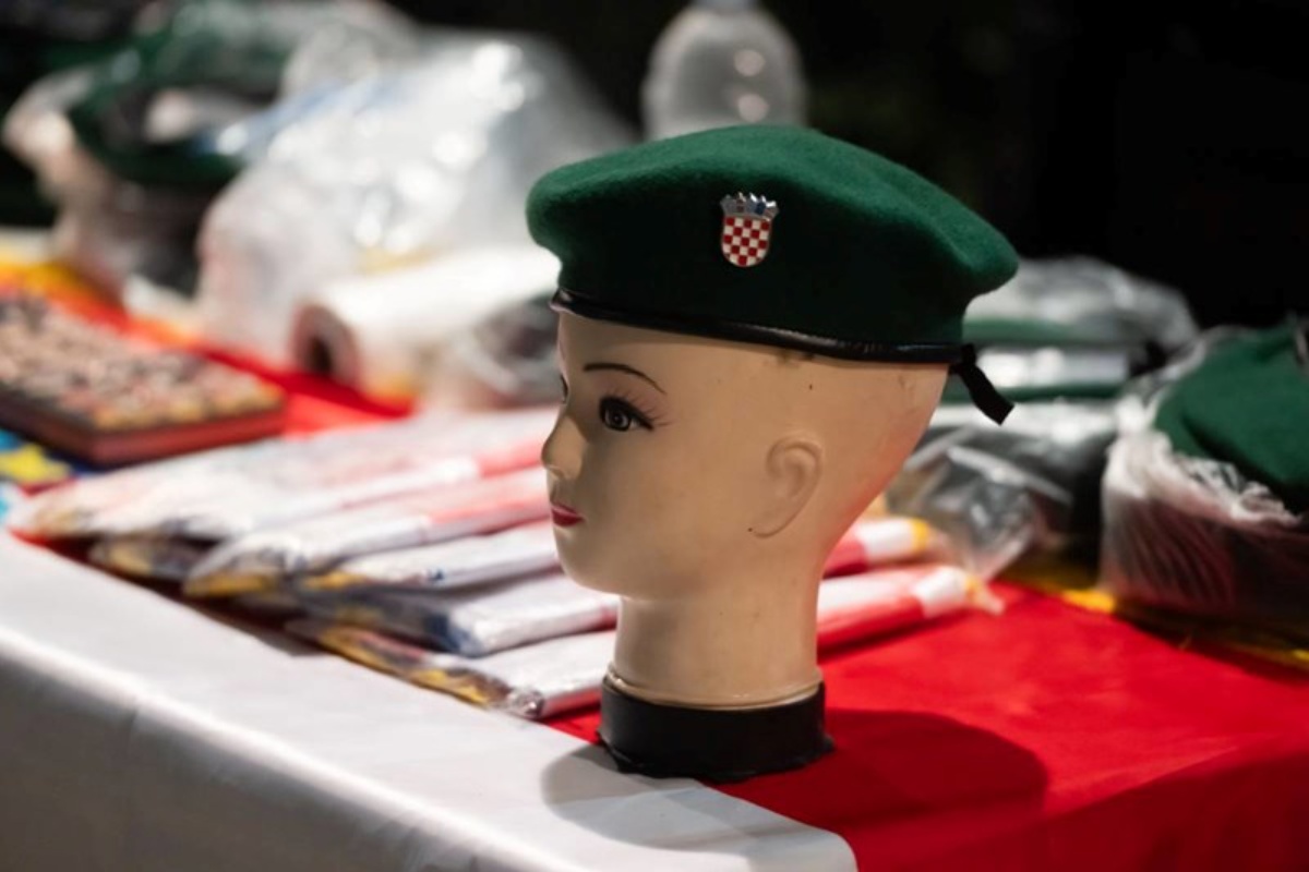 Thompson otvara seriju koncerata u Zadru: Višnjik prepun dok zelene beretke dominiraju publikom detail 2