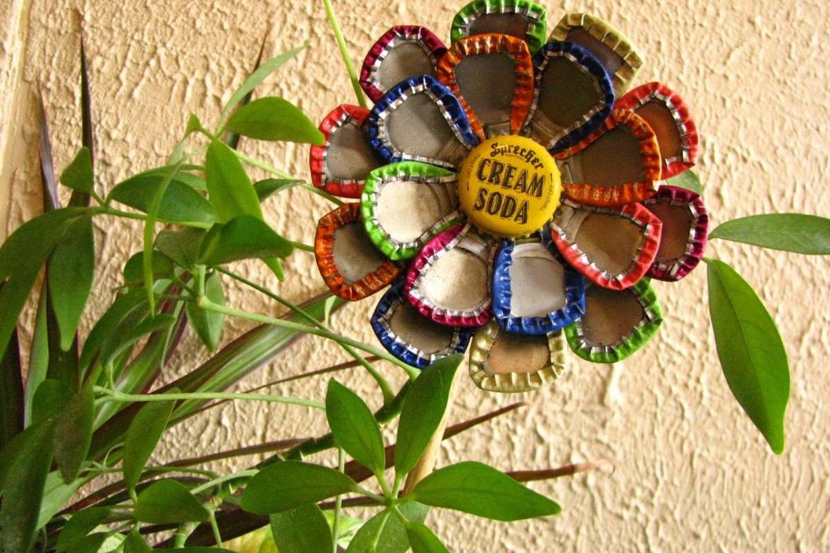 Zašto vješati čepove od gaziranih pića u vrtu i zašto to radi sve više ljudi? detail 2