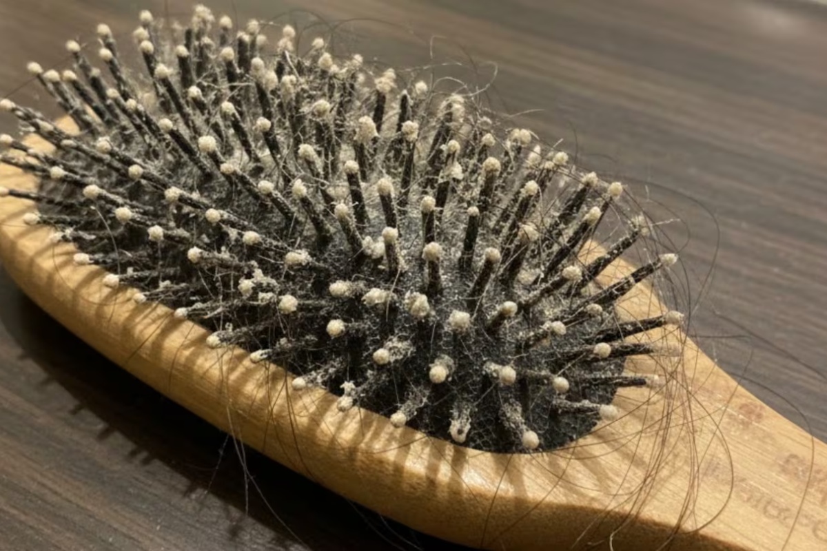 Namakanje češlja u octu: čemu služi i zašto ga preporučuju detail 2