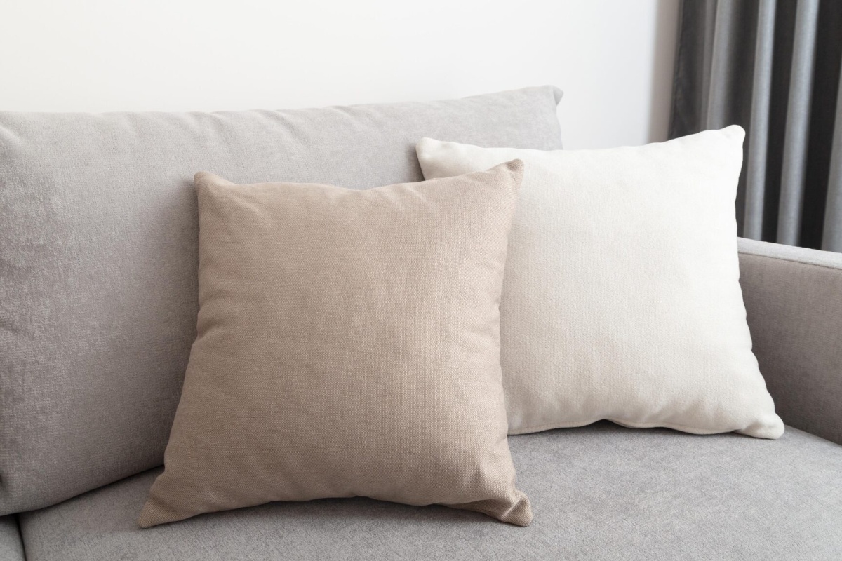 Stari jastuci više ne “zaudaraju” na starost i znoj: Postupak od 5 minuta bez pranja i deterdženata detail 2