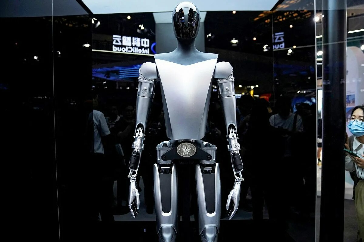 Zove se T800 i poznaje Kung Fu: kineski robot koji je udario vlastitog izvršnog direktora kako bi dokazao da to nije specijalni efekt detail 2