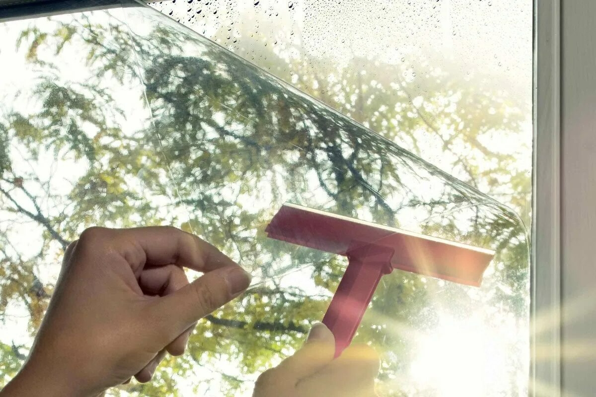 Korištenje aluminijske folije na vodilicama prozora: čemu služi i zašto se preporučuje detail 2
