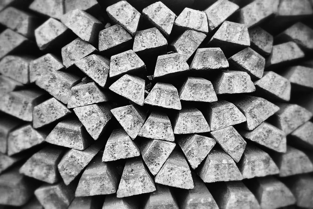 Investicijska groznica: Zlato cilja na rast od 70%, a srebro bilježi revalorizaciju od 160% u godini detail 2