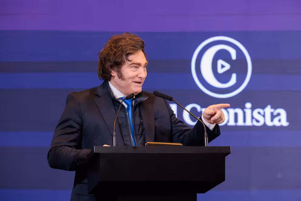 Što znači stalno nošenje plave boje, prema psihologiji boja i psihoanalizi detail 2