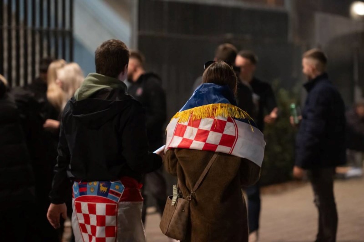 Thompson otvara seriju koncerata u Zadru: Višnjik prepun dok zelene beretke dominiraju publikom detail 3