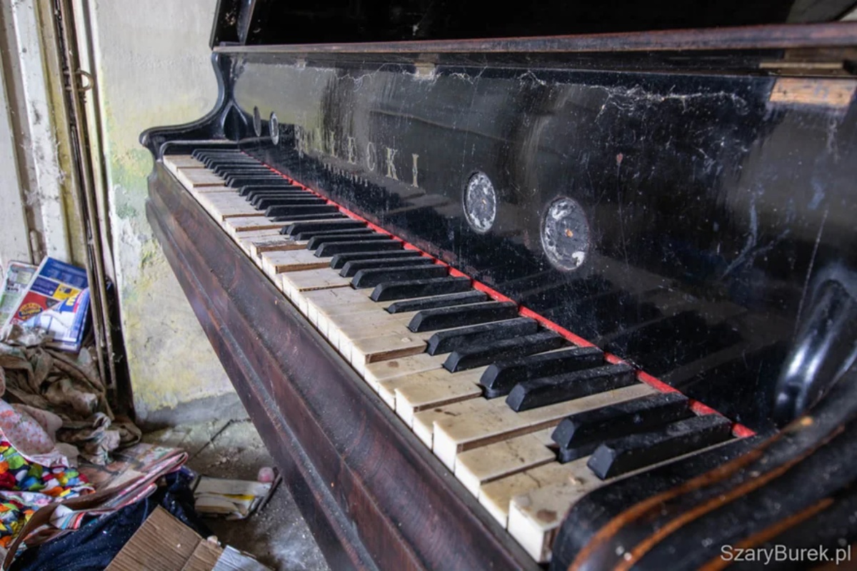 Ovakvo otkriće nisam očekivao u napuštenoj kući. To je pravi antikvitet detail 5