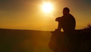 Esperto di psicologia positiva: “Non cambierai il mondo. La vita è frenetica, ma tu non devi per forza esserlo”