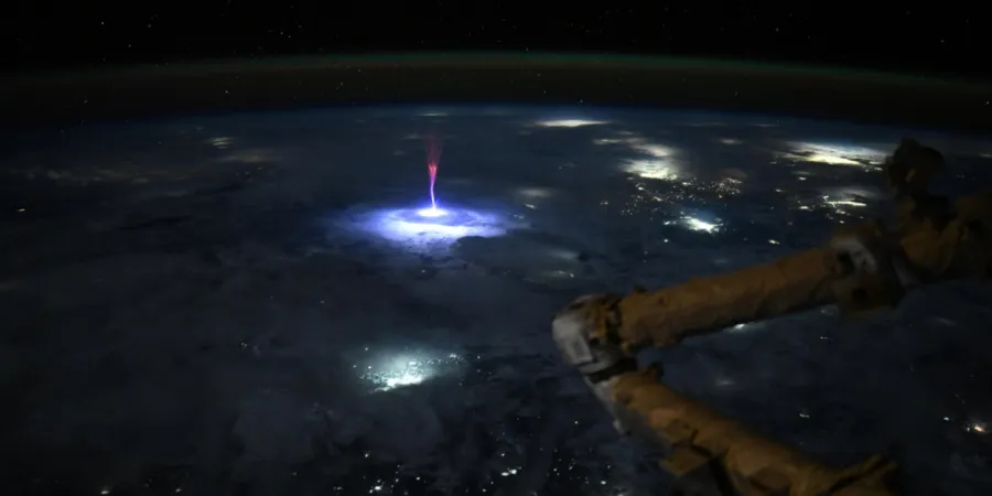 Znanstvenici su sastavili top-10 najsjajnijih kozmičkih pojava 2025. godine: fotografije koje morate vidjeti