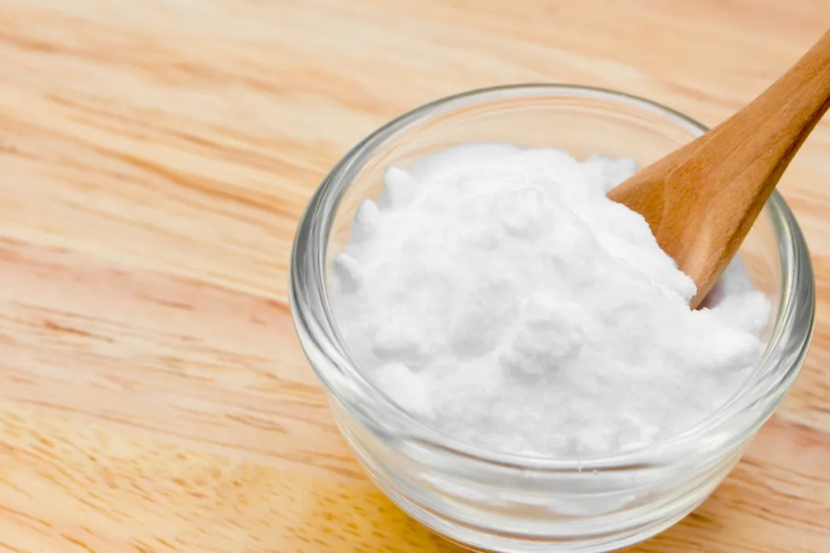 Kako pomiješati luk i sodu bikarbonu da biste se riješili žohara iz kuće: učinkovita domaća mješavina