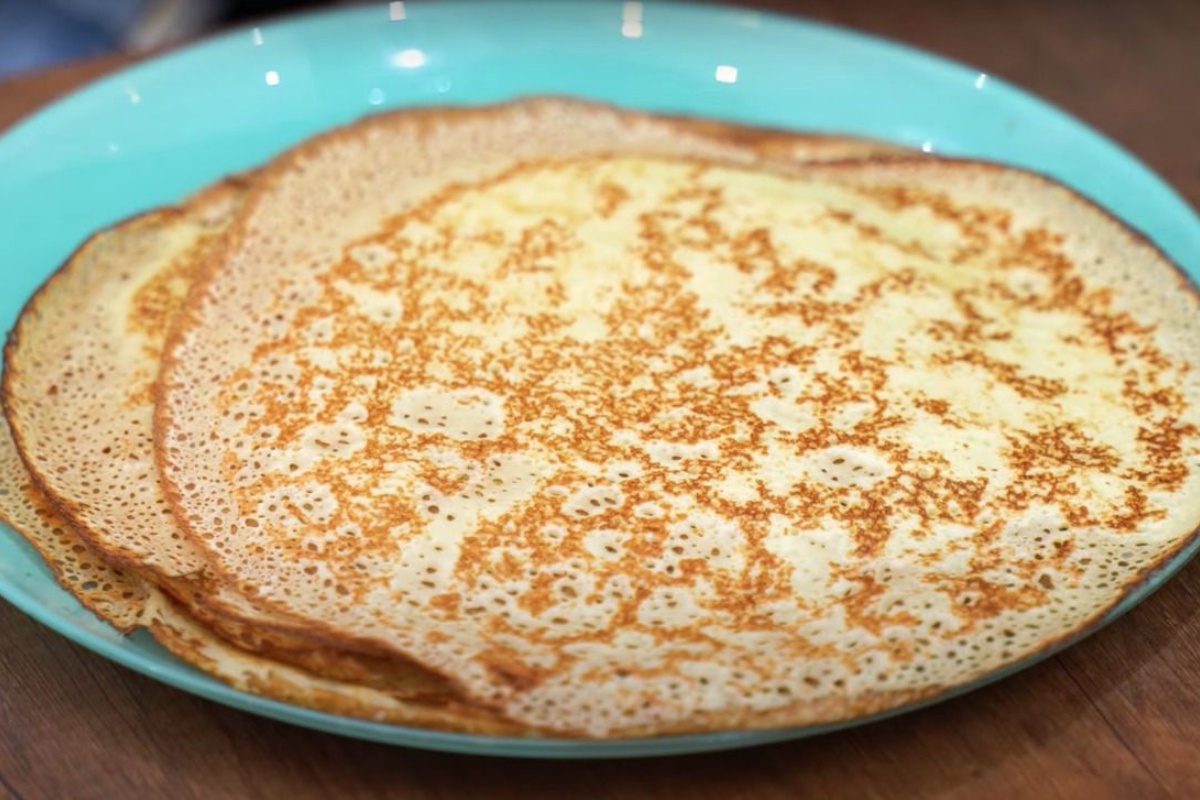 Dodajem jedan tajni sastojak u tijesto, pečem po 2 minute: recept za palačinke za Maslenicu koje su prozirne