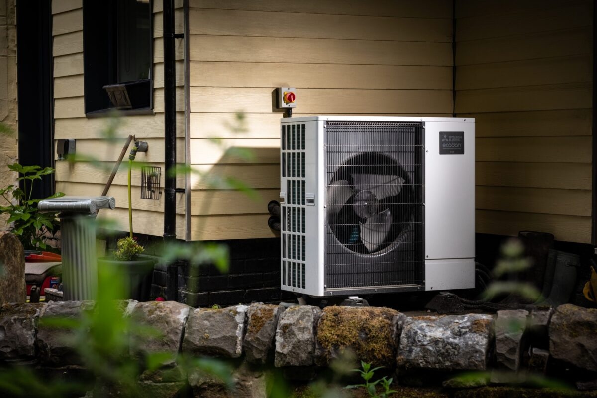 Norveški način grijanja zimi: kako biti topao kod kuće bez stalnog paljenja grijanja