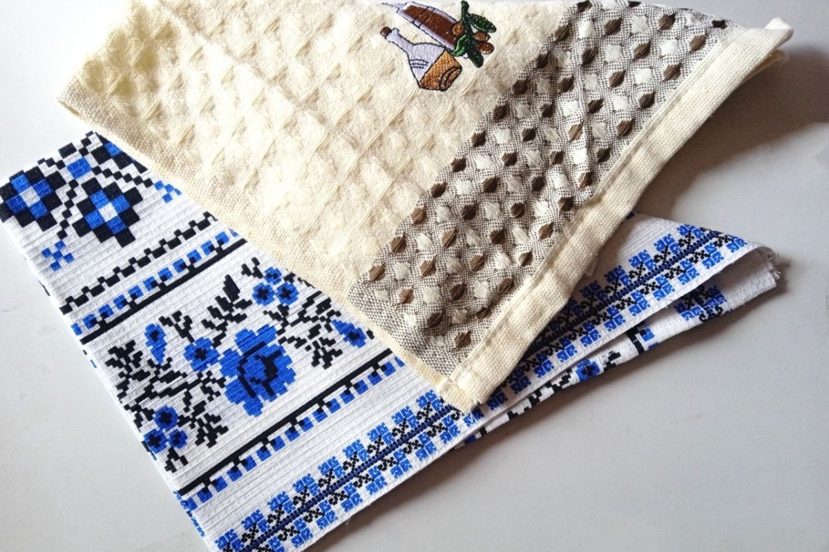 Starim ručnicima ne bacam i ne režem na krpe: 1 namakanje preko noći — i još 5 godina služe na kuhinji